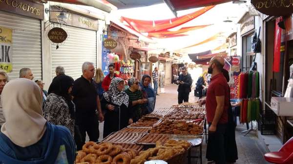 Mardin'de her evde bulunan 'peksimet ekmeği' 6 ay kadar muhafaza ediliyor