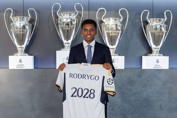 Real Madrid, Rodrygo'nun sözleşmesini uzattı