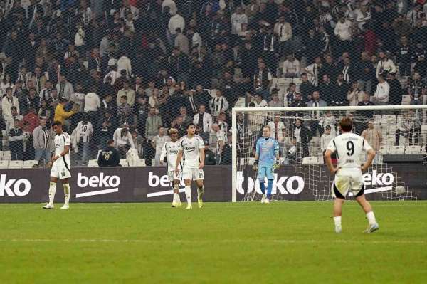 Beşiktaş, Süper Lig'de evindeki ilk yenilgisini aldı