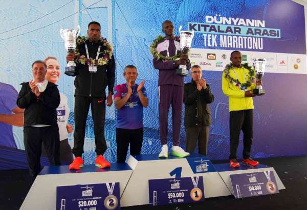47. İstanbul Maratonu'nda kazananlar ödüllerini aldı
