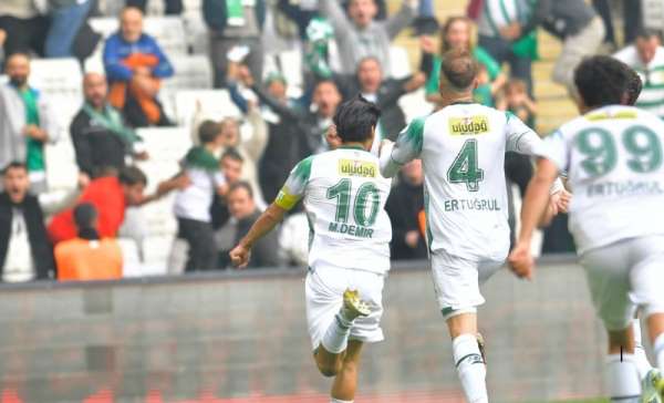 Bursaspor nefes kesen maçta 2-1 galibiyetle ayrıldı
