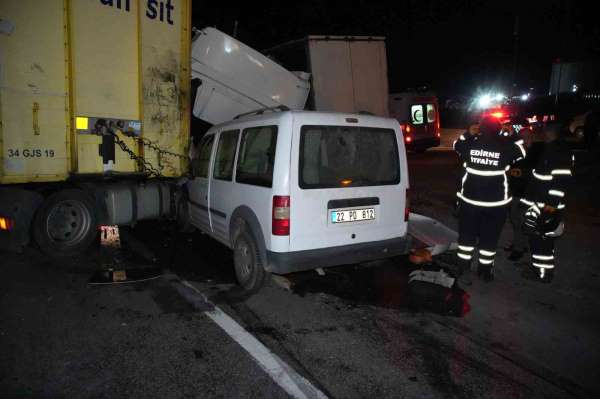 Edirne'de zincirleme kaza: Ölü ve yaralılar var