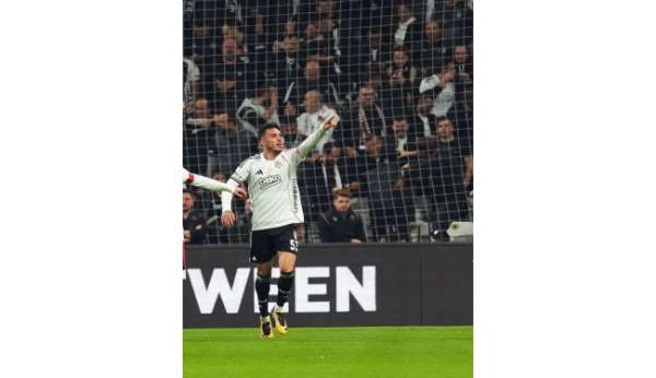 Emirhan Topçu, cezalı duruma düştü