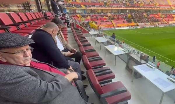 Kayserispor eski başkanlarından 'Kebapçı Hilmi' statta