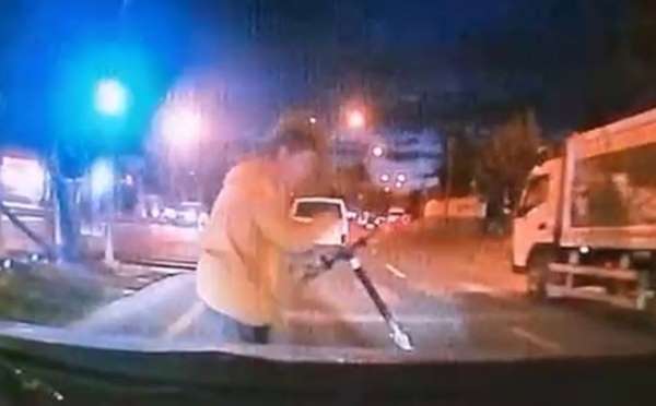 Mersin'de kaza ucuz atlatıldı: Saniyelerle ölümden döndü