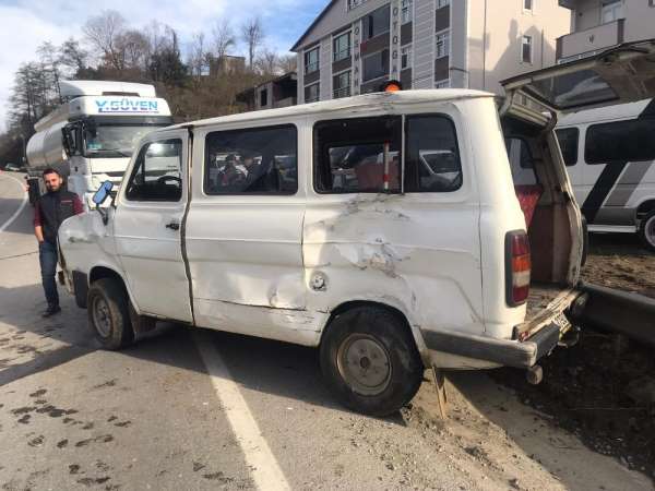 Giresun'da trafik kazası: 2 yaralı 
