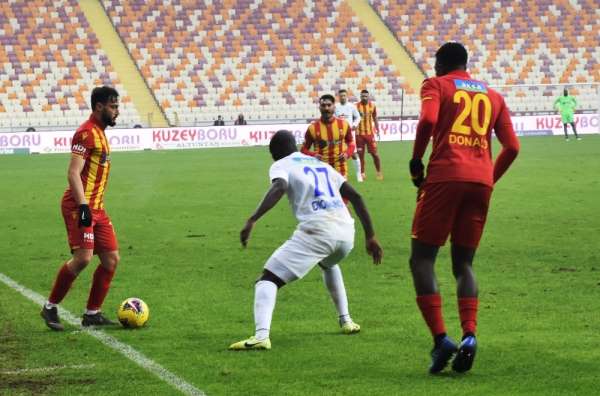 Süper Lig: Yeni Malatyaspor: 0 - Çaykur Rizespor: 1 (İlk yarı) 
