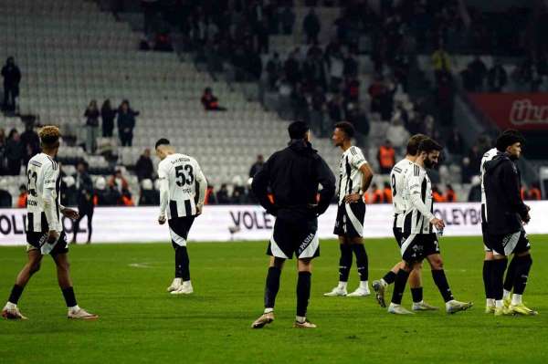 Beşiktaş, ilk yarılarda Alanyaspor'u yenemiyor