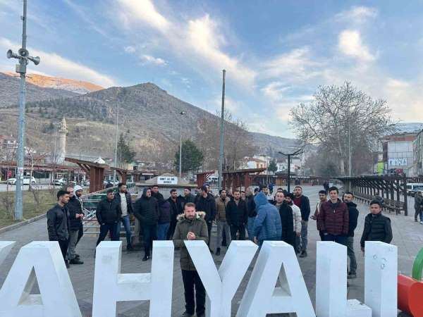 Dedeman Madencilik işçilerinden 'maaş' eylemi