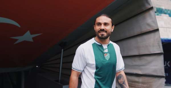 Bursaspor ilk transferini açıkladı Halil Akbunar