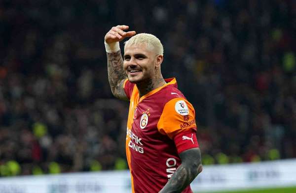 Galatasaray'da maç sonu üçlüsü Mauro Icardi'den