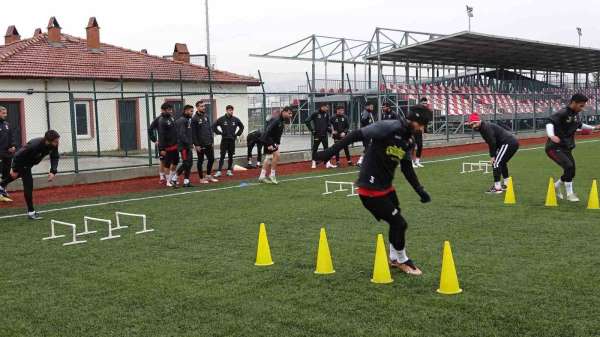 TKİ Tavşanlı Linyitspor deplasman maçı öncesi hazırlıklarını tamamladı