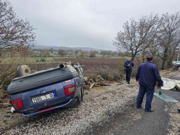 Balıkesir'de trafik kazasında araç ters döndü: 1 ölü, 2 yaralı