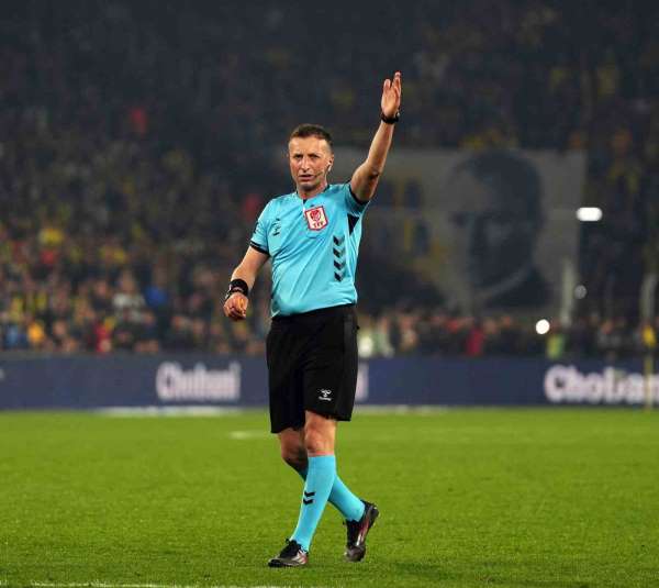 Süper Lig'de son 3 sezonda en çok derbi yöneten hakem Yasin Kol