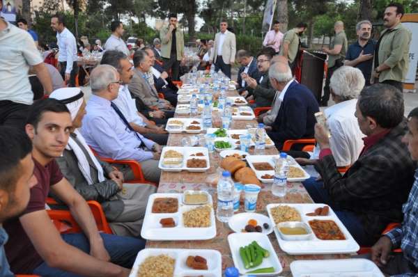 Kaymakam Yüzer'den şehit ve gazi yakınları iftar yemeği
