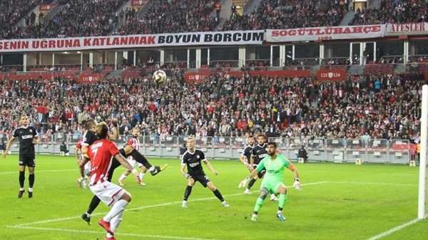 Samsunspor 1-0 öne geçti
