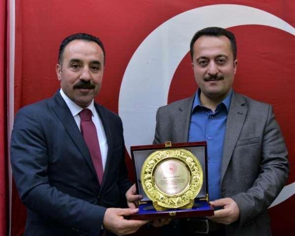 Gençlik ve Spor İl Müdürü Yıldız'a veda yemeği
