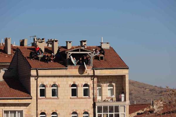 Nevşehir Belediyespor taraftarları maçı çatıdan izledi - Nevşehir haber