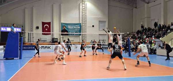 Efeler Ligi: TÜRŞAD: 1 - Bursa Büyükşehir Belediyespor: 3