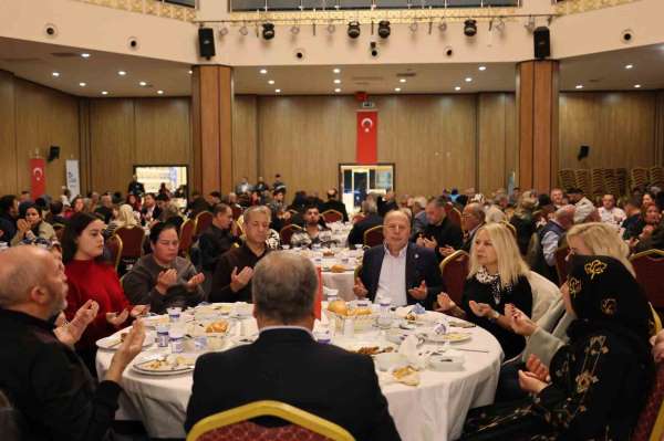 Yüreğir Belediyesi'nden şehit yakınları ve gazilere vefa iftarı
