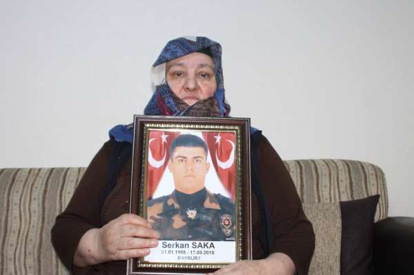 Şehit annesinin sözleri yürekleri dağladı: '6 senedir dua ediyorum bir