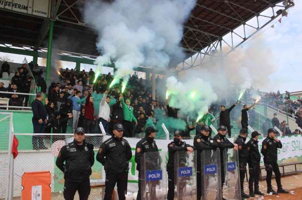 Salihli'de taraftardan çağrı