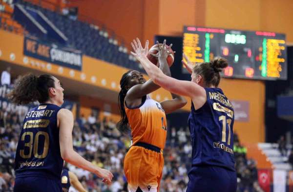 Çukurova Basketbol final serisine mağlup başladı