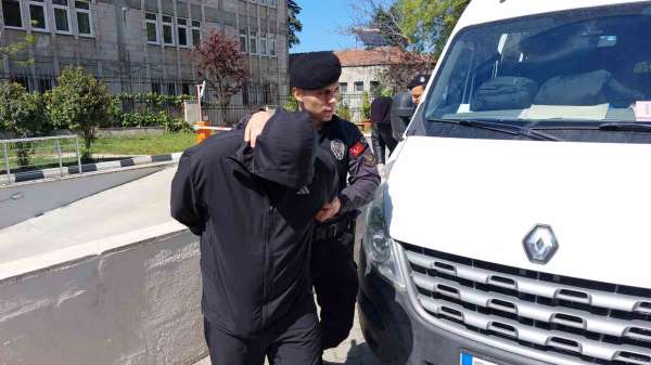 Samsun'da 27 bin 412 adet sentetik ecza ve 100 sikke ile yakalanan 2 kişi tutuklandı