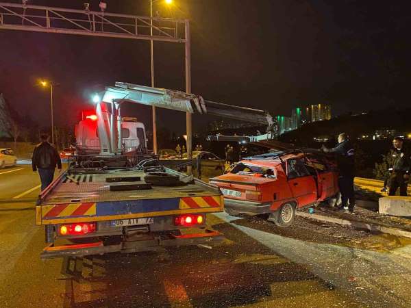 Ankara'da iki aracın karıştığı trafik kazasında 2'si ağır 6 kişi yaralandı