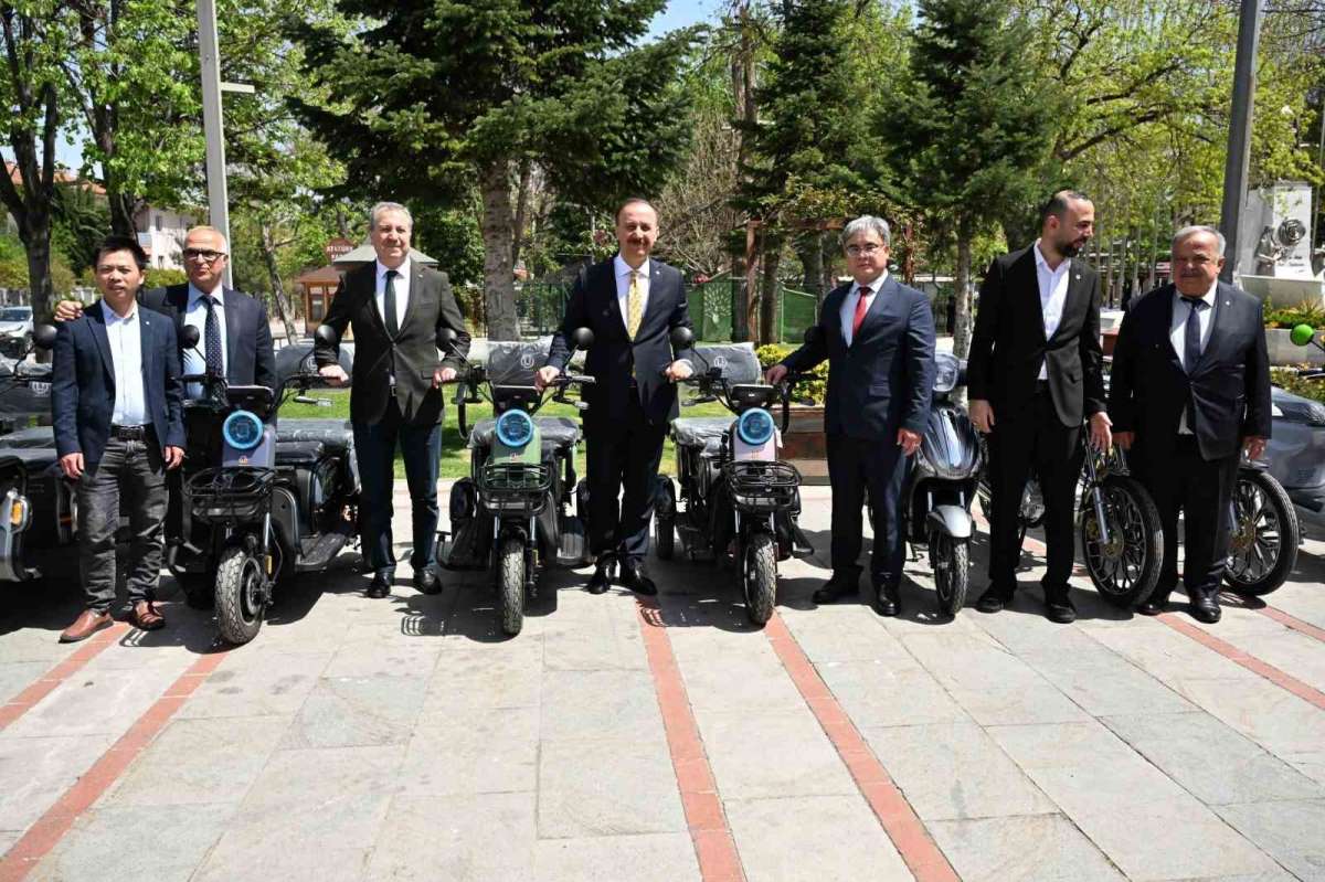 Isparta'da Çin ortaklı yatırım ile 800 milyon TL'lik araç üretim tesisi kurulacak