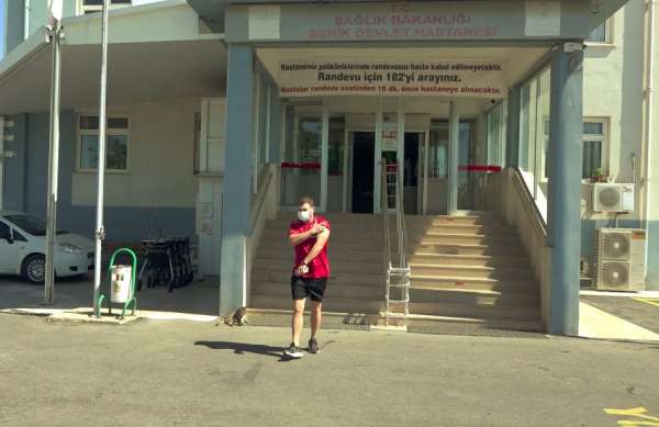 A Milli Futbol Takımı'nda 3'ü futbolcu 11 kişiye korona virüs aşısı yapıldı