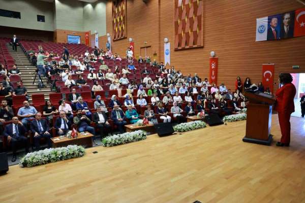 Kayseri Üniversitesi'nde 'Güçlü Birey, Sağlıklı Aile Ve Gelişen Toplum' konulu çalıştay düzenlendi