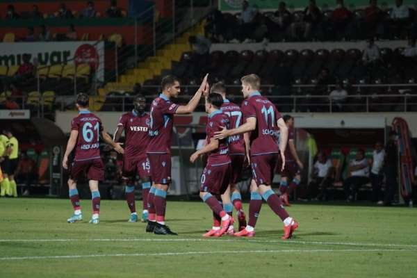 Süper Lig: Aytemiz Alanyaspor: 0 - Trabzonspor: 1 (Maç devam ediyor) 