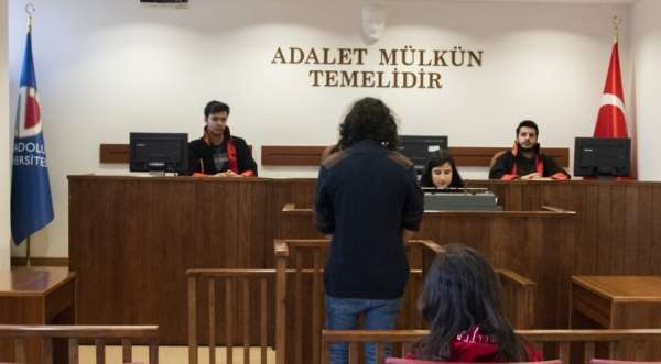 Anadolu Üniversitesi Hukuk Fakültesi Türk adalet sistemine nitelikli mezunlar kazandırıyor - Eskişehir haber