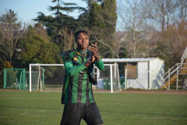 Rasheed Akanbi resmen FC Sheriff'te - Kocaeli haber