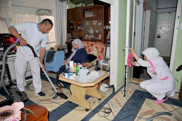 İhtiyaç sahibi vatandaşların evlerine bayram temizliği