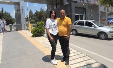 Kilis'te baba-kız üniversite sınavına aynı sınıfta girdi