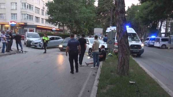 Kütahya'da trafik kazası: 2 yaralı