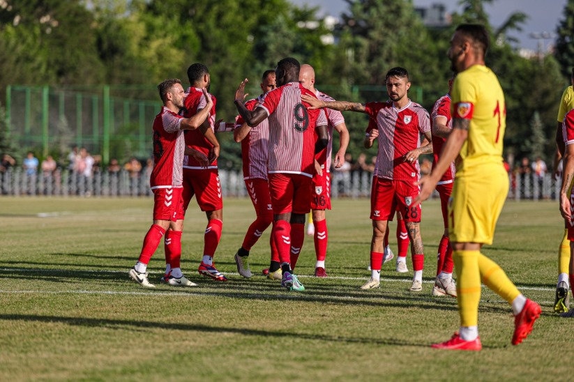 Hazırlık Maçında Rakip Almere City