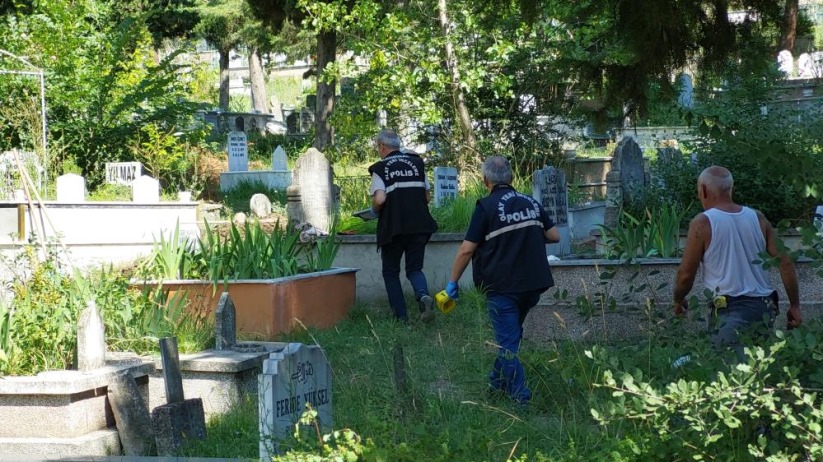 Samsun'da mezarlıktan silah çıktı