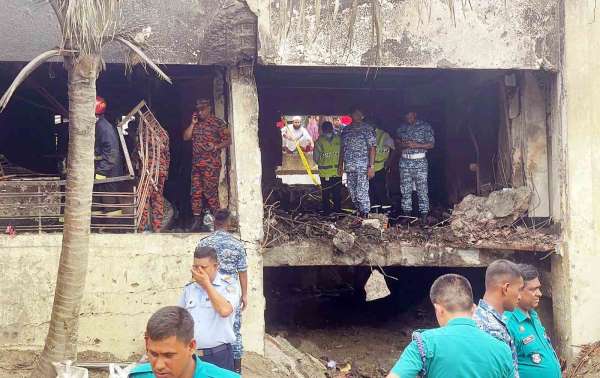 Bangladeş'teki uçak kazasında can kaybı 27'ye yükseldi
