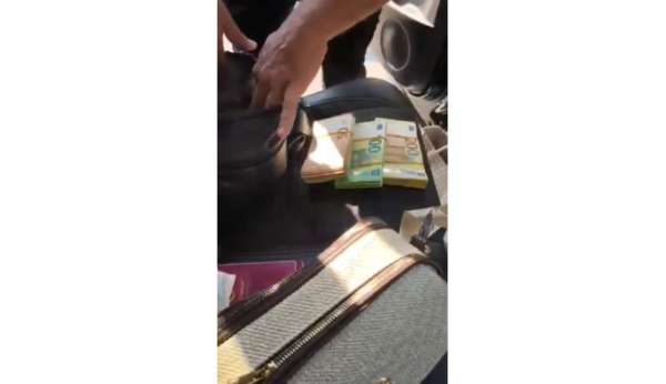 Kapıkule'den çıktı, Bulgaristan'da 40 bin euro ve 100 bin TL ile yakalandı