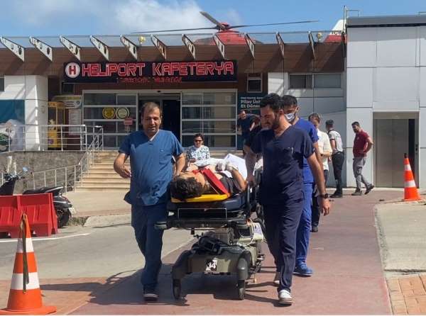Vurulan gemideki iki yaralı mürettebat Samsun'a getirildi