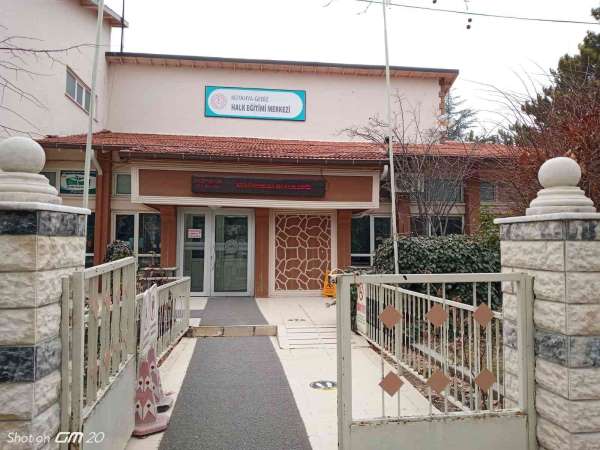 Gediz Halk Eğitim Merkezi'nin üniversiteye yerleştirme başarısı