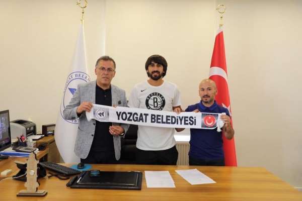 Yozgat Belediyesi Bozokspor, golcü oyuncu Ercan Kuruçay'ı transfer etti