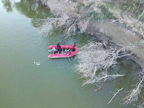 Kazakistan'daki Seyhun Nehri'nde 9 kişi boğuldu