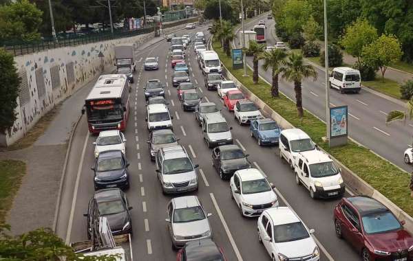 Samsun'da trafiğe kayıtlı araç sayısı 437 bin 891 oldu