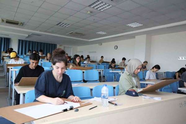 Akdeniz Üniversitesi Güzel Sanatlar Fakültesi'ne 2 bin öğrenci başvuru yaptı