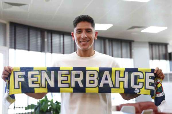 Fenerbahçe'nin yeni transferi Edson Alvarez, İstanbul'a geldi