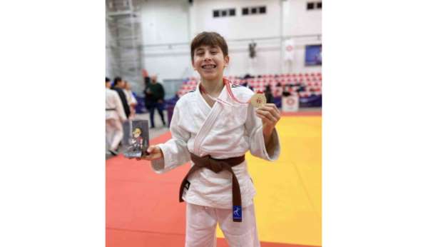 Yunusemreli sporculardan çifte madalya